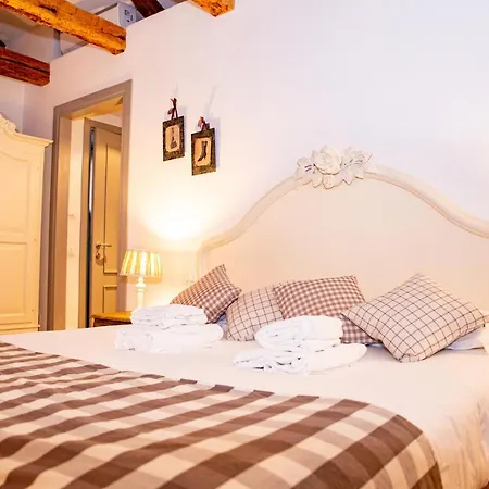 Rigoletto Charm Panzió