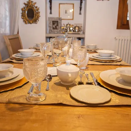 Rigoletto Charm Panzió Velence