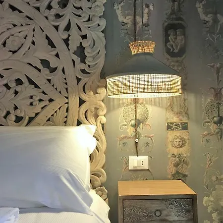Rigoletto Charm Bed and Breakfast 3*