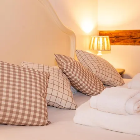 Rigoletto Charm Nocleg ze śniadaniem 4*