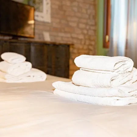 Rigoletto Charm Bed and Breakfast 3*
