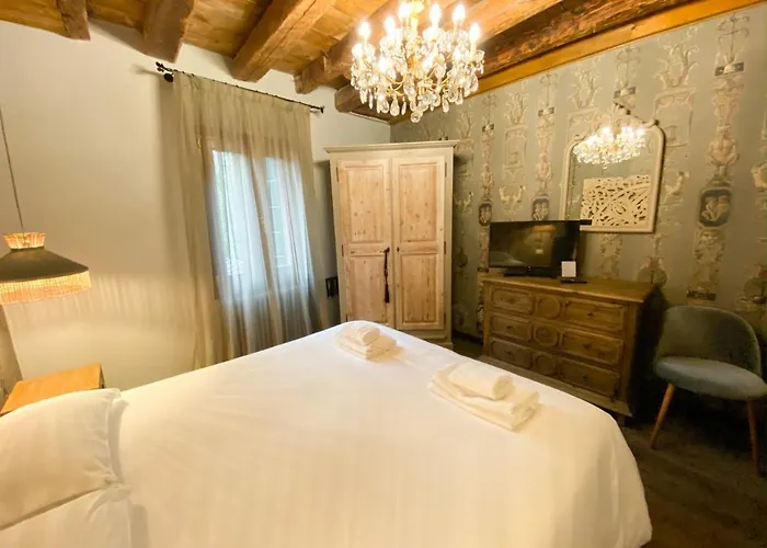 Alojamento de Acomodação e Pequeno-almoço Rigoletto Charm 4*