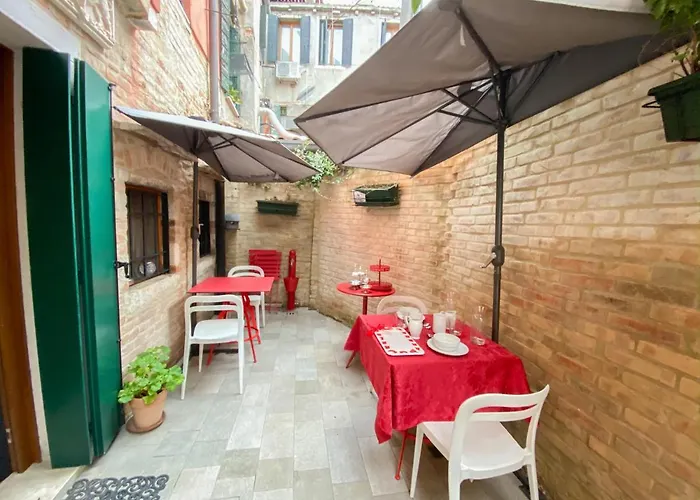 Alojamento de Acomodação e Pequeno-almoço Rigoletto Charm 4*