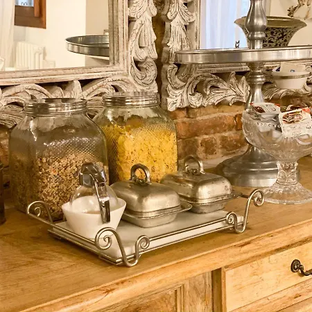 Frühstückspension Rigoletto Charm 4*